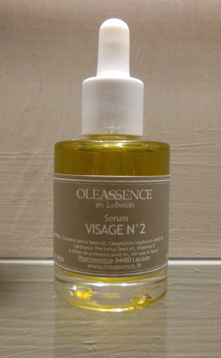 Votre Sérum Visage AntiRougeurs est enfin disponible ! OLEASSENCE en Luberon