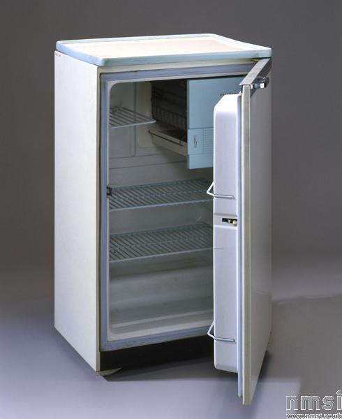 Frigidaire pour conserver les cosmétiques
